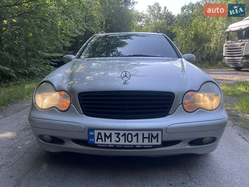 2003 mercedes-benz c 220