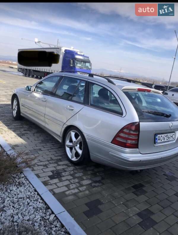 2003 mercedes-benz c 220