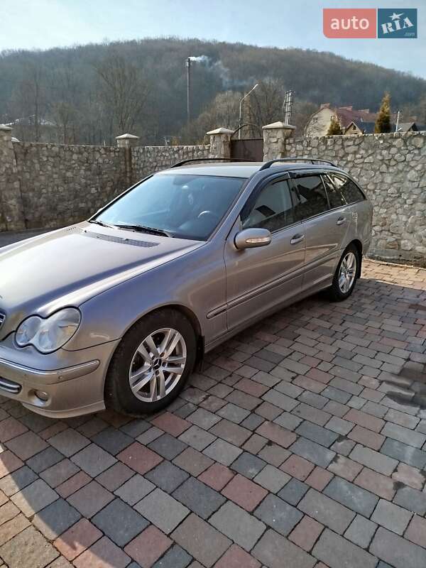2005 mercedes-benz c 200
