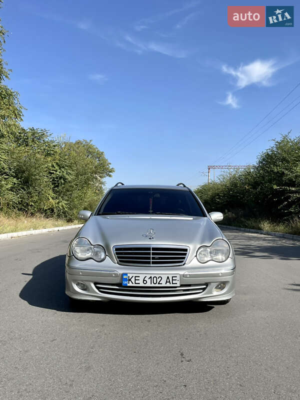 2003 mercedes-benz c 220