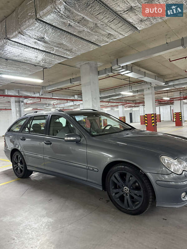 2004 mercedes-benz c 220 d