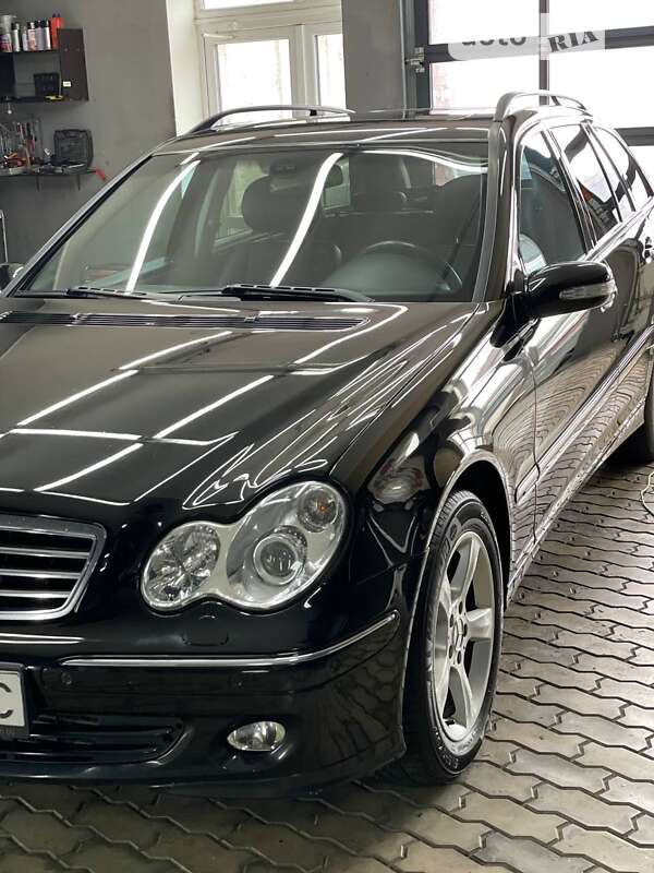 2005 mercedes-benz c 220