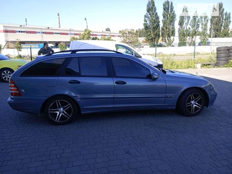 2004 mercedes-benz c-class
