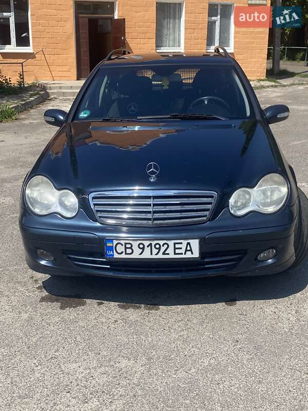2004 mercedes-benz c-180