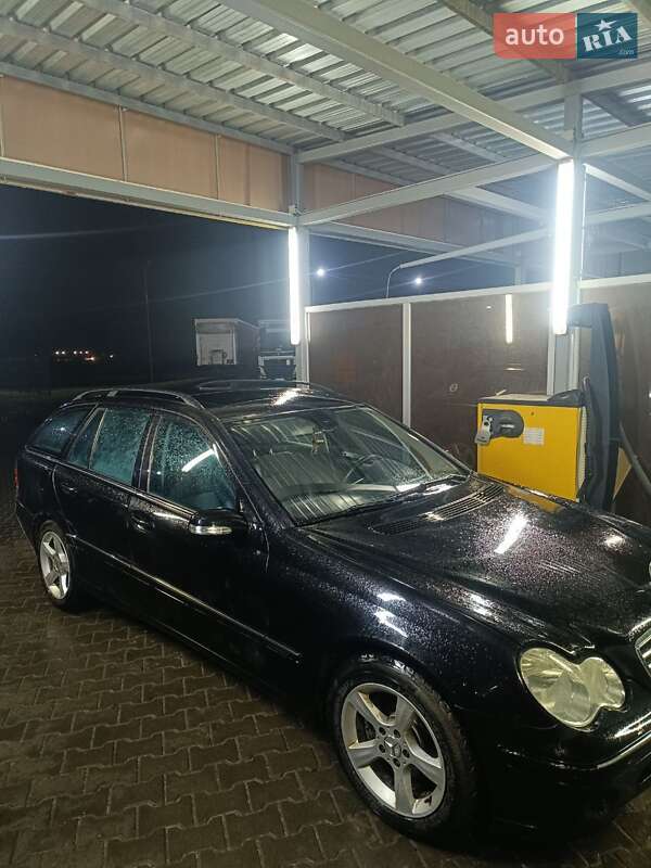 2005 mercedes-benz c-class