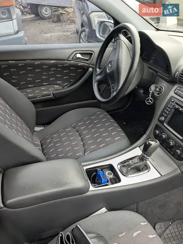 2002 mercedes-benz c 200