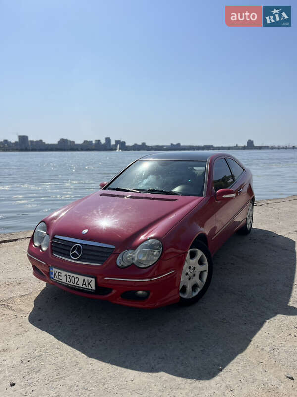 2005 mercedes-benz c-200