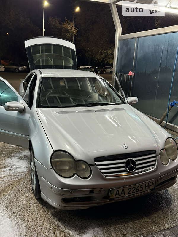2002 mercedes-benz c 200