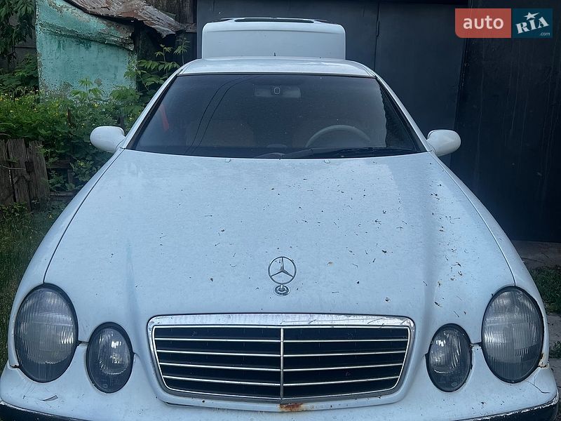 1999 mercedes-benz clk 200