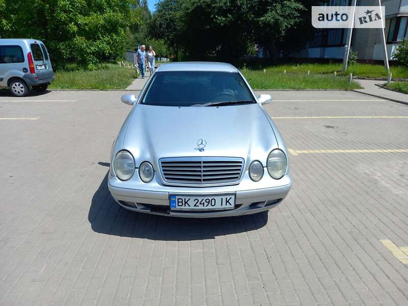 2001 mercedes-benz clk 200