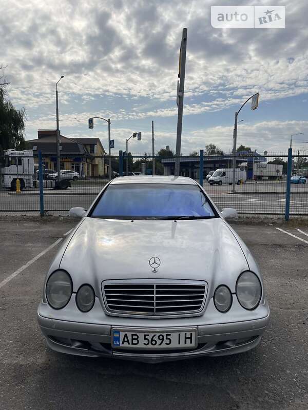 2001 mercedes-benz clk 200