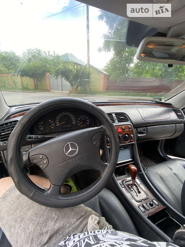 2001 mercedes-benz clk 230