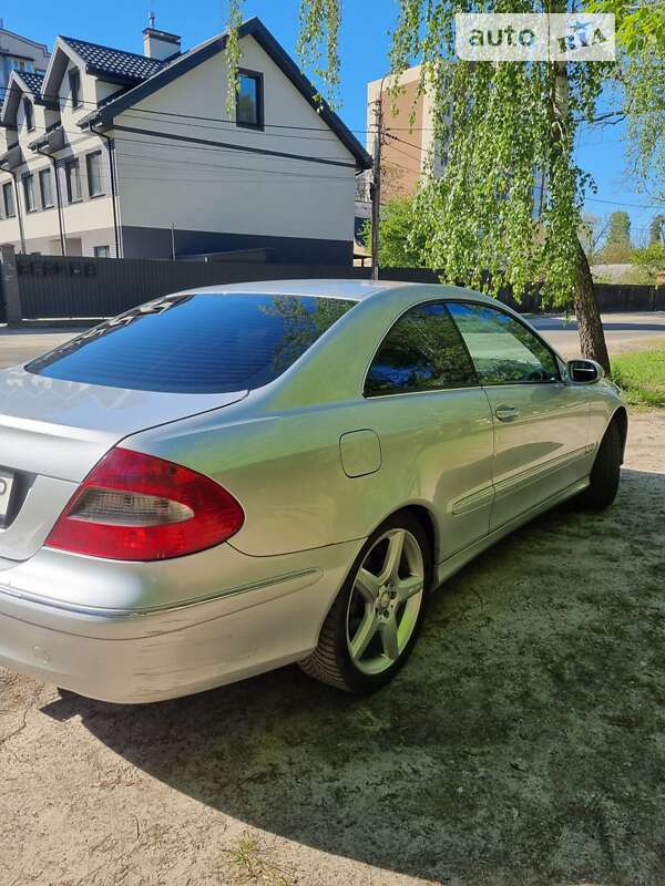 2005 mercedes-benz clk 200