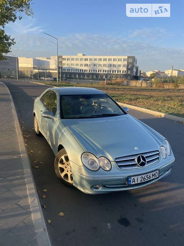 2004 mercedes-benz clk-240