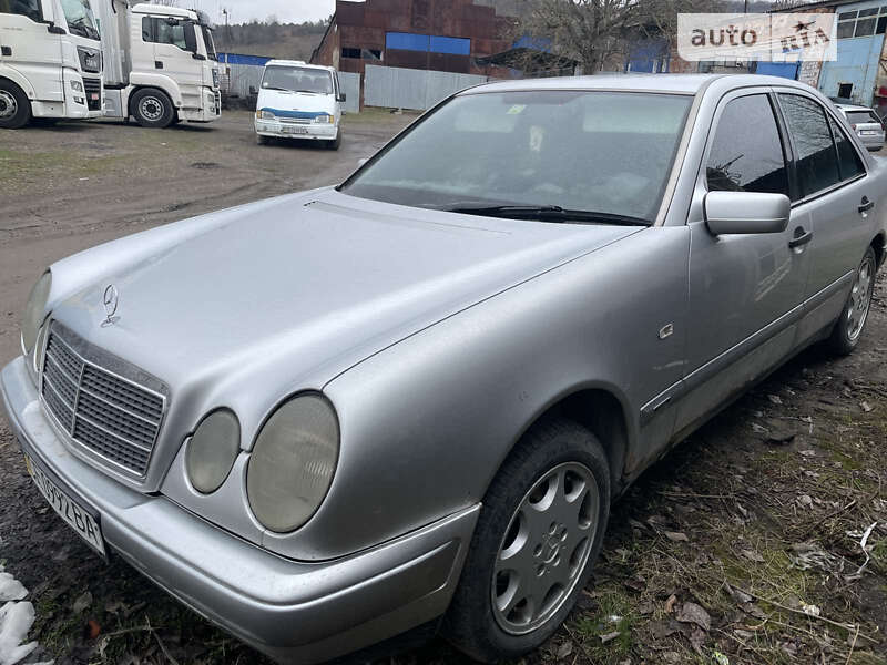 1995 mercedes-benz e-class