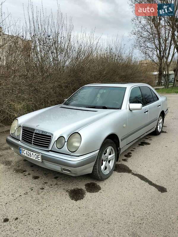 1997 mercedes-benz e 220