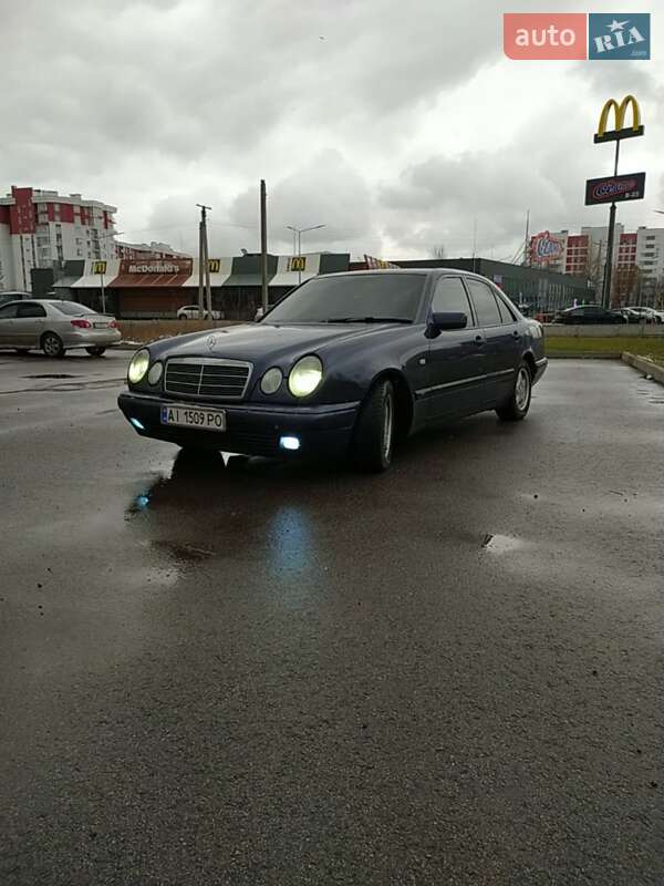 1998 mercedes-benz e 220
