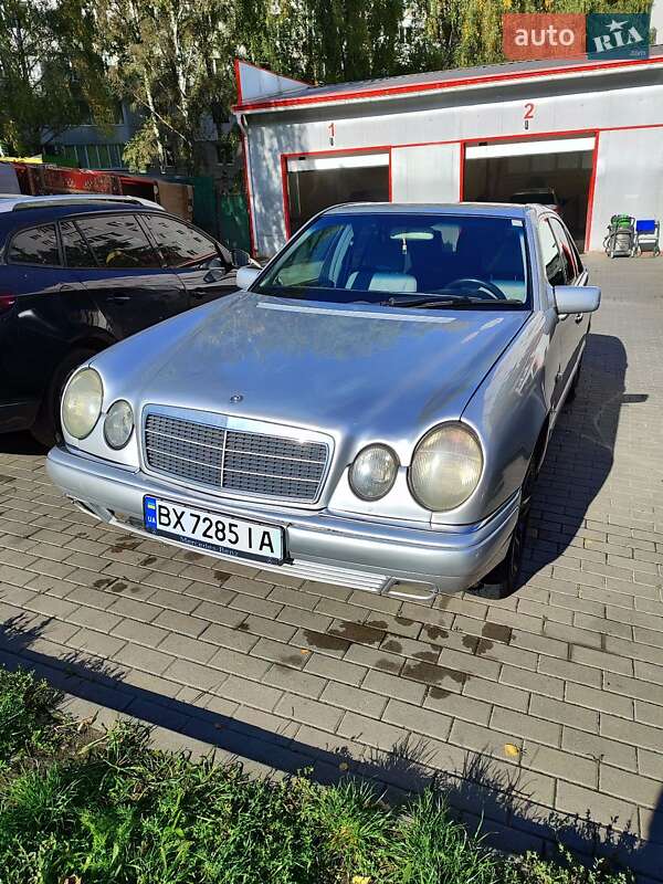 1998 mercedes-benz e 220