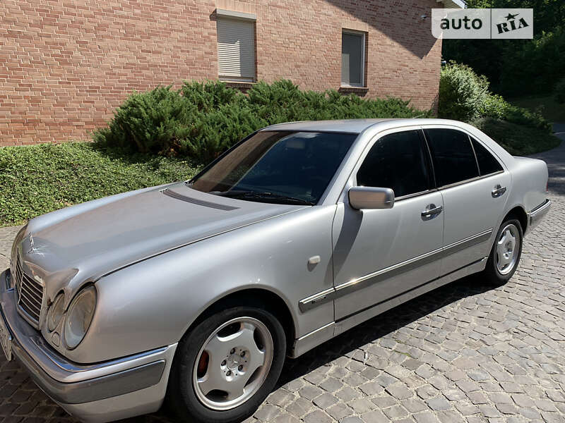 1999 mercedes-benz e 220 d