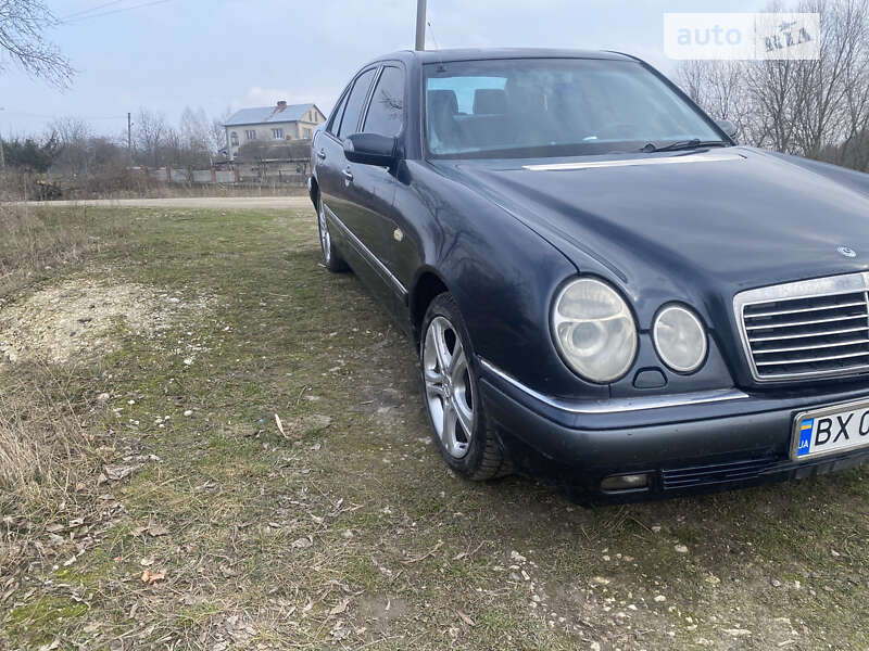 1999 mercedes-benz e 220
