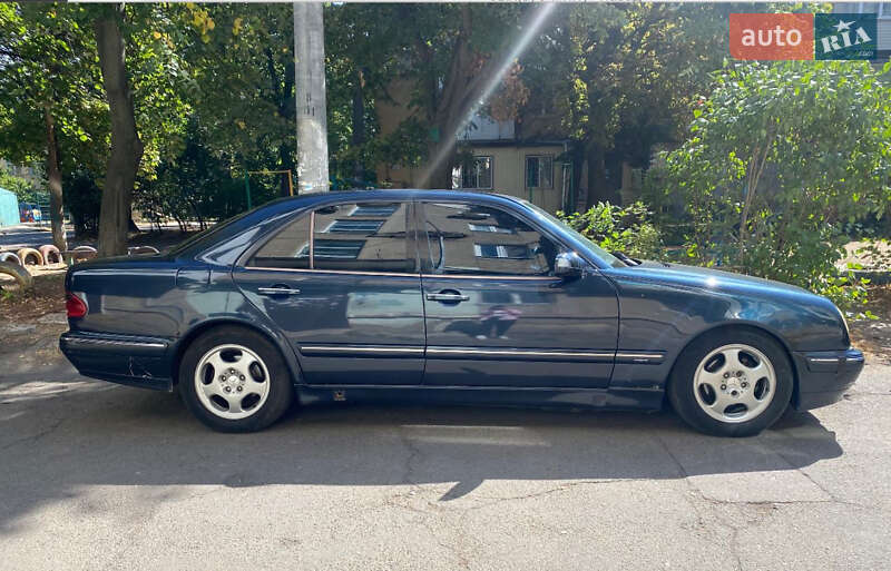 2000 mercedes-benz 220