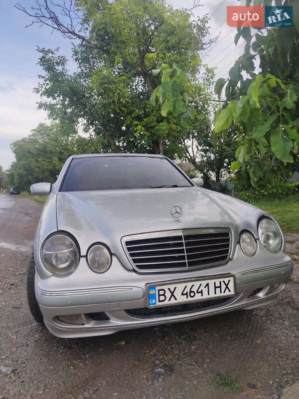 2000 mercedes-benz e 220