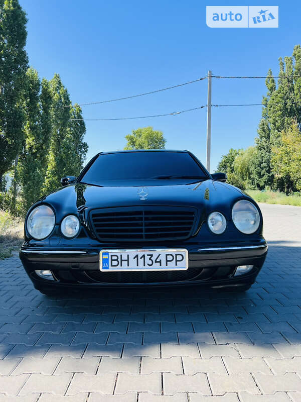 1999 mercedes-benz e 220
