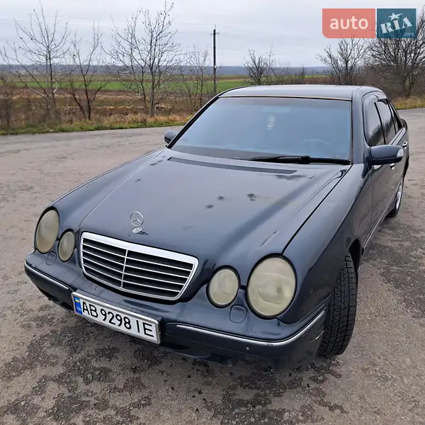 2001 mercedes-benz e 220