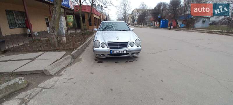 2001 mercedes-benz e-220-cdi