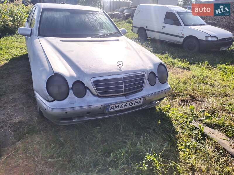 2002 mercedes-benz e 220