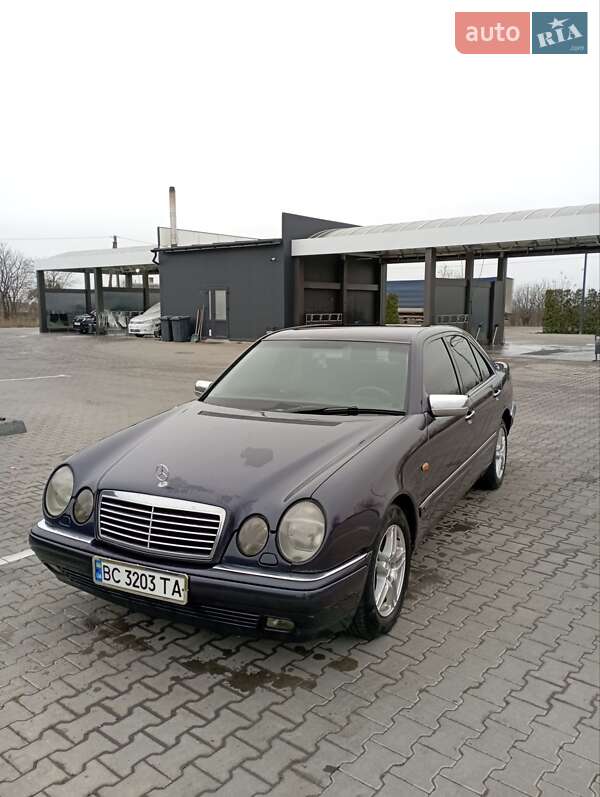 1998 mercedes-benz 210 d