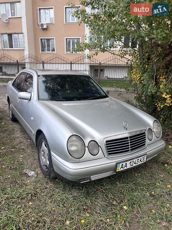 1999 mercedes-benz e 200