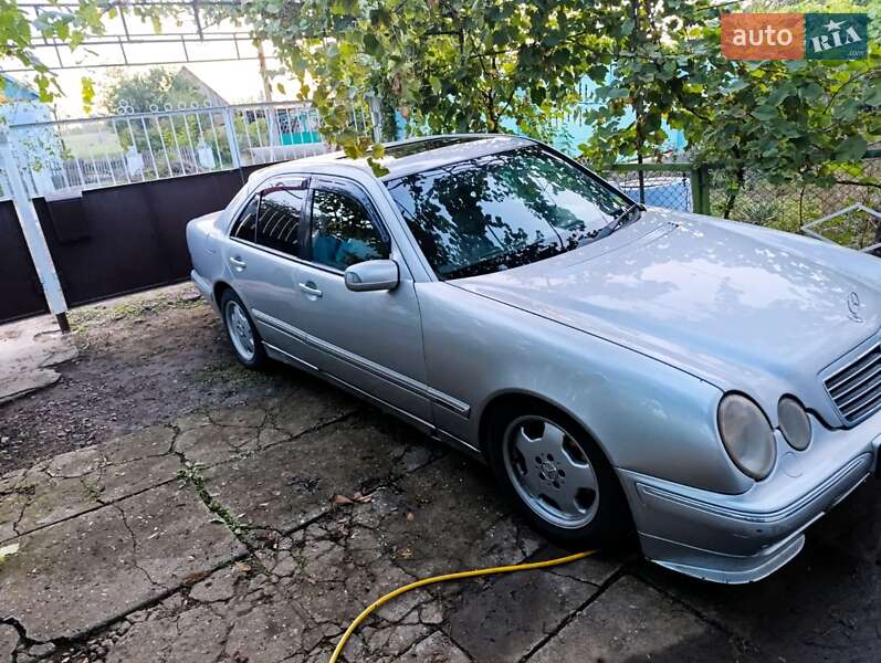 1999 mercedes-benz e-class