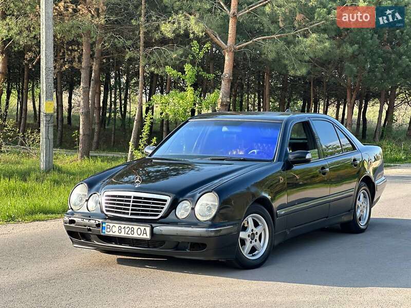 2001 mercedes-benz e 200