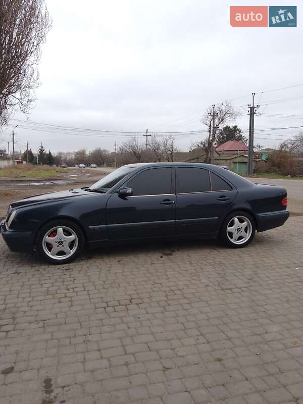 2001 mercedes-benz e-class