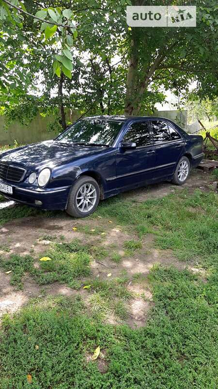 2000 mercedes-benz e-class