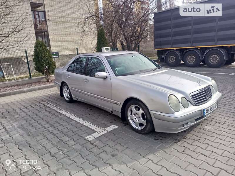 2000 mercedes-benz e 270