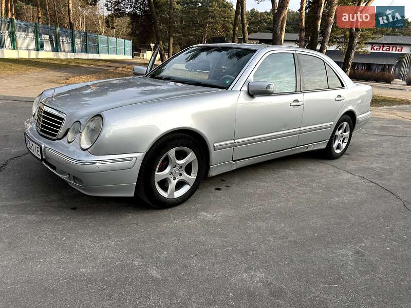 2001 mercedes-benz 210
