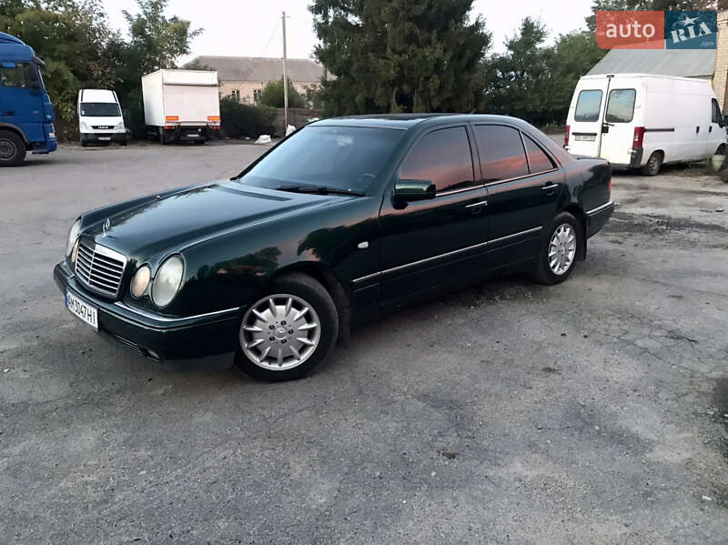 1996 mercedes-benz 210 d