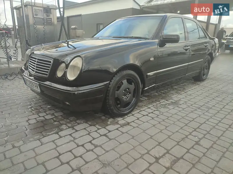 1996 mercedes-benz e 300 d
