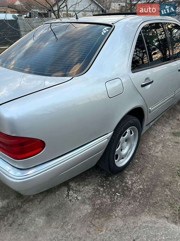 1998 mercedes-benz e 300