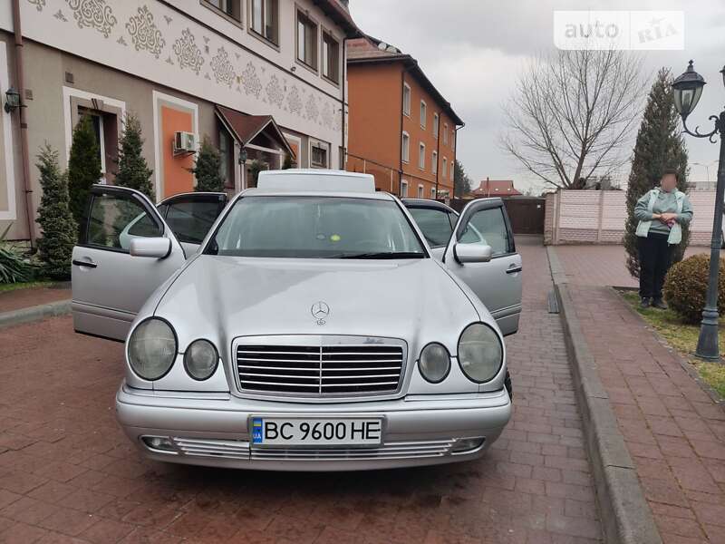 1998 mercedes-benz e 300 d
