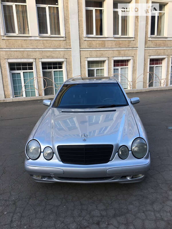 2000 mercedes-benz 320