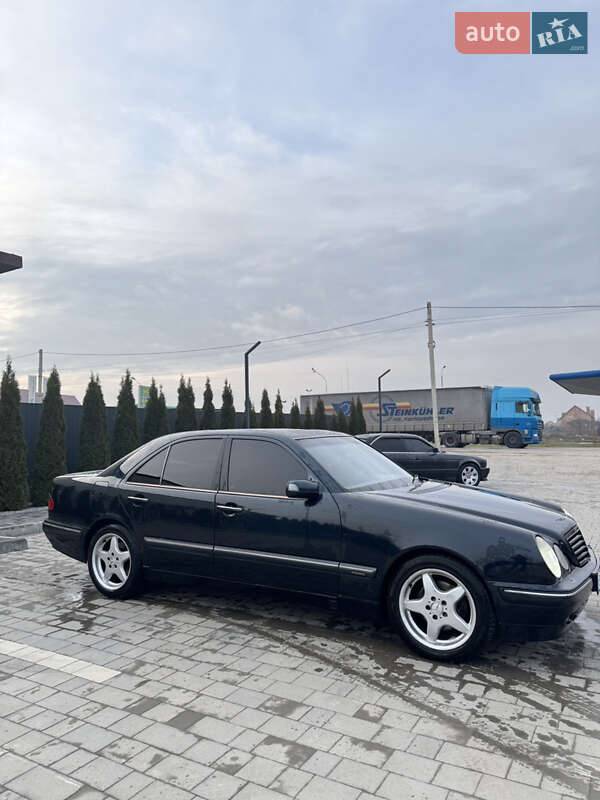2000 mercedes-benz e-class