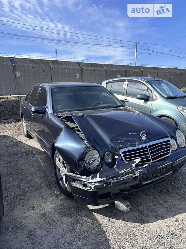 2000 mercedes-benz e 320