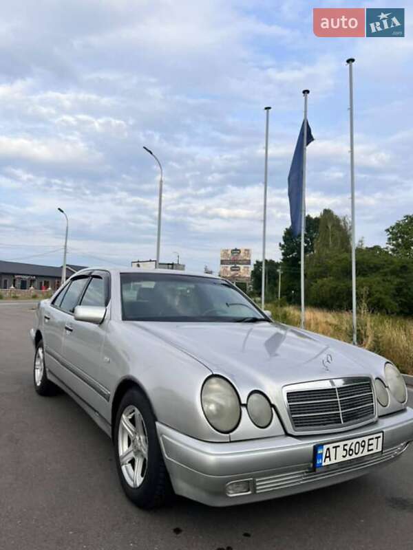 1996 mercedes-benz e-200