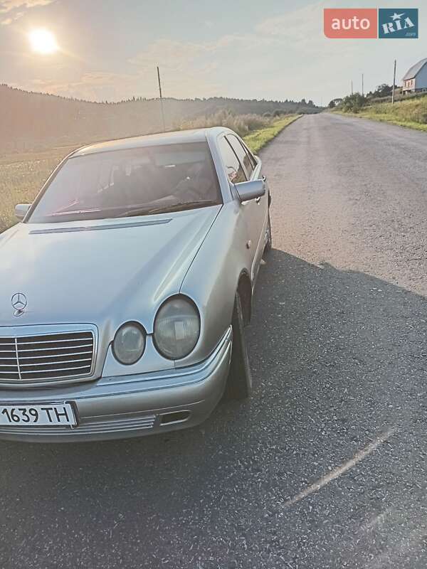 1999 mercedes-benz e 200