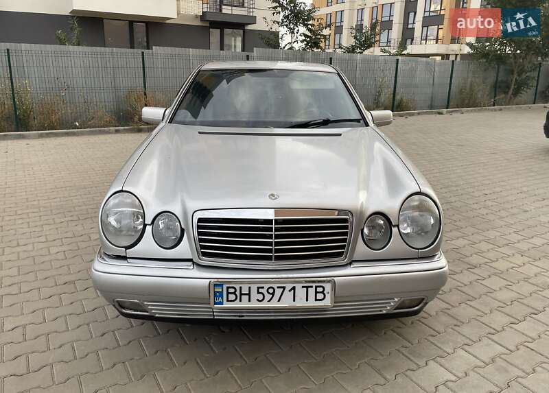 1996 mercedes-benz e 200