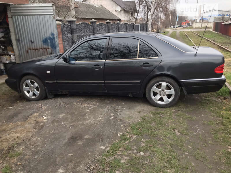 1996 mercedes-benz e 200