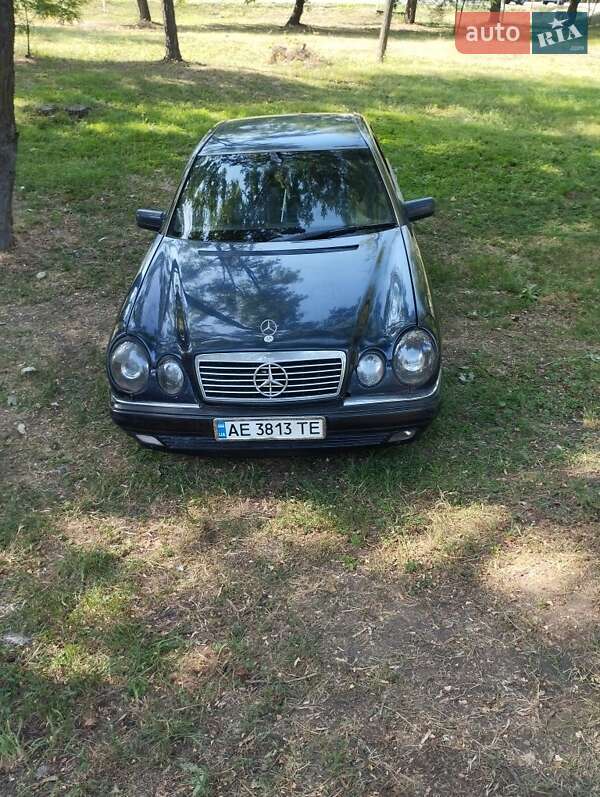 1996 mercedes-benz e 200